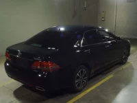 Toyota CROWN лот № 7101 оценка 3.5  с аукциона в Японии 1