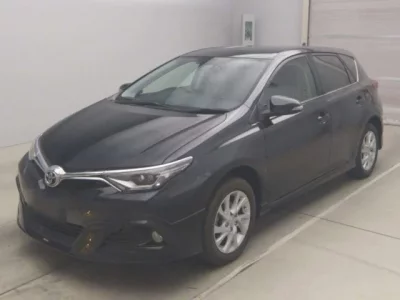 Toyota AURIS  с аукциона в Японии