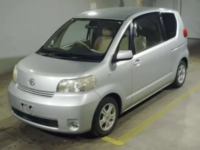 Toyota PORTE  с аукциона в Японии