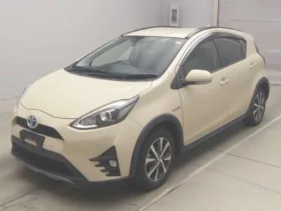 Toyota AQUA  с аукциона в Японии