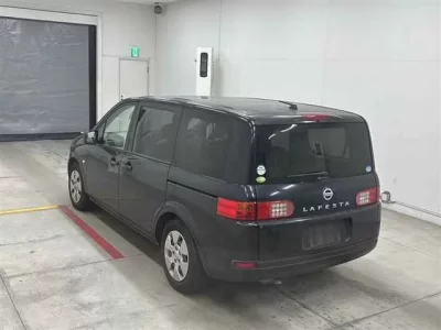 Nissan LAFESTA  с аукциона в Японии