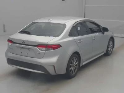 Toyota COROLLA  с аукциона в Японии