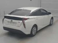 Toyota PRIUS лот № 70024 оценка RA  с аукциона в Японии 1