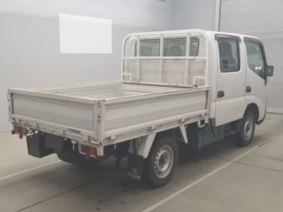 Toyota DYNA  с аукциона в Японии