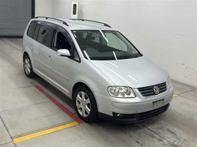 Volkswagen GOLF TOURAN