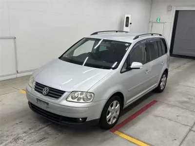 Volkswagen GOLF TOURAN