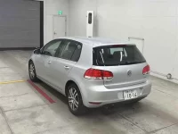 Volkswagen GOLF лот № 90180 оценка 3.5  с аукциона в Японии 1