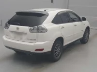 Toyota HARRIER лот № 70028 оценка 3.5  с аукциона в Японии 1