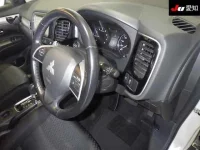 Mitsubishi OUTLANDER лот № 70012 оценка 3.5  с аукциона в Японии 4
