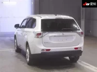 Mitsubishi OUTLANDER лот № 70012 оценка 3.5  с аукциона в Японии 1