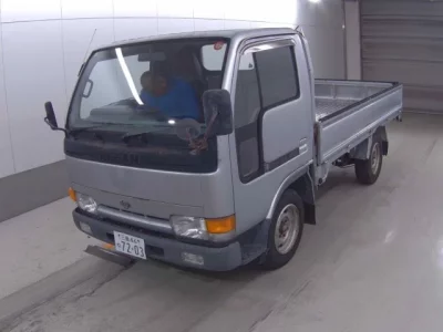 Nissan ATLAS  с аукциона в Японии