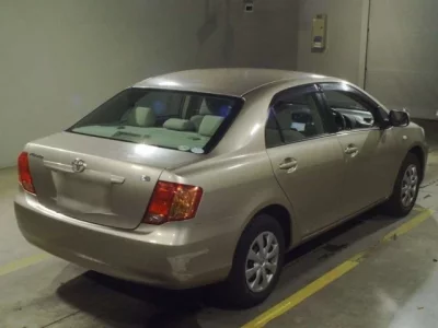 Toyota COROLLA AXIO  с аукциона в Японии