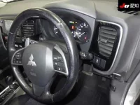 Mitsubishi OUTLANDER лот № 70030 оценка 3.5  с аукциона в Японии 4