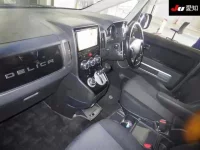 Mitsubishi DELICA D5 лот № 70026 оценка 3.5  с аукциона в Японии 2