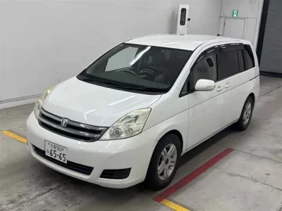 Toyota ISIS  с аукциона в Японии