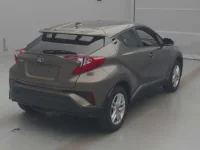 Toyota C-HR лот № 70047 оценка 3.5  с аукциона в Японии 1