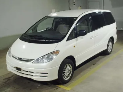 Toyota ESTIMA  с аукциона в Японии