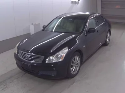 Nissan SKYLINE  с аукциона в Японии