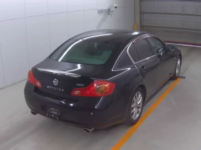 Nissan SKYLINE  с аукциона в Японии