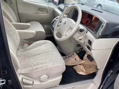 Nissan ELGRAND  с аукциона в Японии