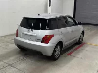 Toyota IST лот № 90216 оценка R  с аукциона в Японии 4