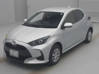 Toyota YARIS  с аукциона в Японии