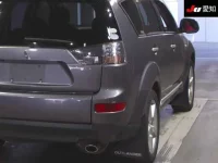 Mitsubishi OUTLANDER лот № 70058 оценка 3.5  с аукциона в Японии 7