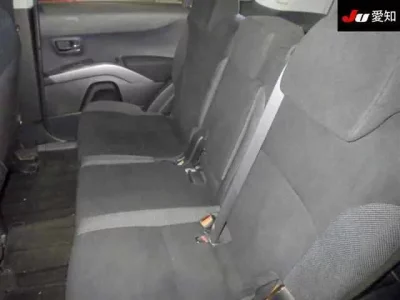 Mitsubishi OUTLANDER  с аукциона в Японии