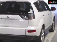 Mitsubishi OUTLANDER лот № 70060 оценка 4  с аукциона в Японии 7