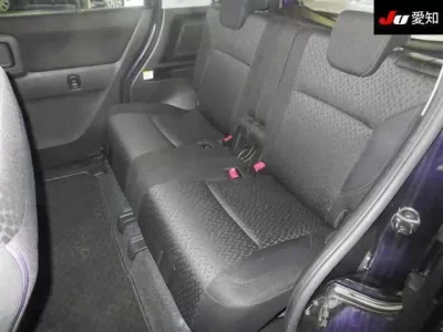 Mitsubishi DELICA D2