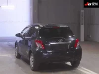 Toyota VITZ лот № 70066 оценка R  с аукциона в Японии 1