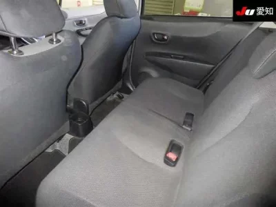 Toyota VITZ  с аукциона в Японии