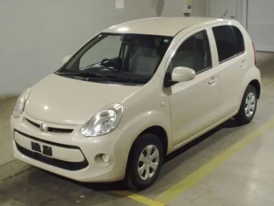 Toyota PASSO  с аукциона в Японии