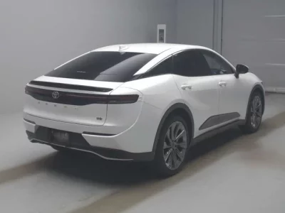 Toyota CROWN CROSSOVER