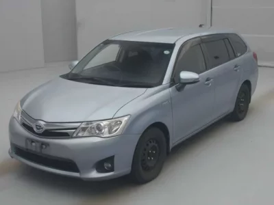 Toyota COROLLA FIELDER  с аукциона в Японии