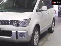 Mitsubishi DELICA D5 лот № 70073 оценка 3.5  с аукциона в Японии 6