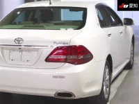 Toyota CROWN лот № 70072 оценка 3.5  с аукциона в Японии 7