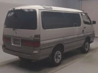 Toyota HIACE лот № 80534 оценка 3  с аукциона в Японии 1