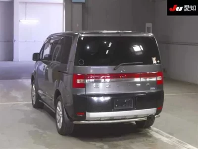 Mitsubishi DELICA D5  с аукциона в Японии