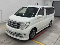Nissan ELGRAND лот № 60031 оценка 3.5  с аукциона в Японии 3