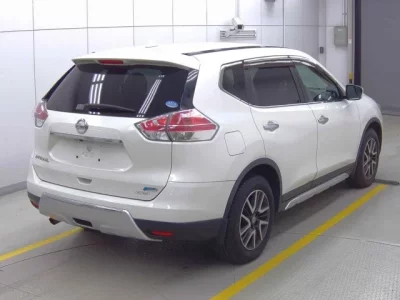 Nissan X-TRAIL  с аукциона в Японии