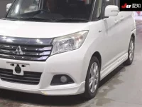 Mitsubishi DELICA D2 лот № 70089 оценка 4  с аукциона в Японии 6