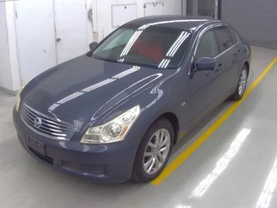 Nissan SKYLINE  с аукциона в Японии