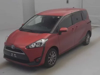 Toyota SIENTA  с аукциона в Японии