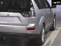 Mitsubishi OUTLANDER лот № 70097 оценка 3.5  с аукциона в Японии 7