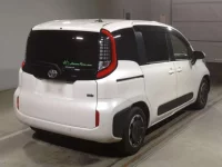 Toyota SIENTA лот № 175 оценка 4  с аукциона в Японии 1