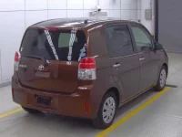 Toyota SPADE лот № 5013 оценка 3  с аукциона в Японии 3