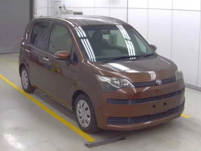 Toyota SPADE  с аукциона в Японии