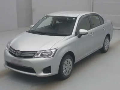 Toyota COROLLA AXIO  с аукциона в Японии