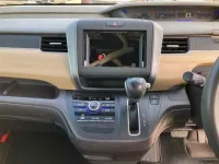 Honda FREED лот № 60047 оценка R  с аукциона в Японии 7